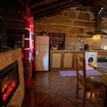Casa Do Sertao Para 4 Pessoas -Geres เวียนา โด กัสเตโล ภายนอก รูปภาพ