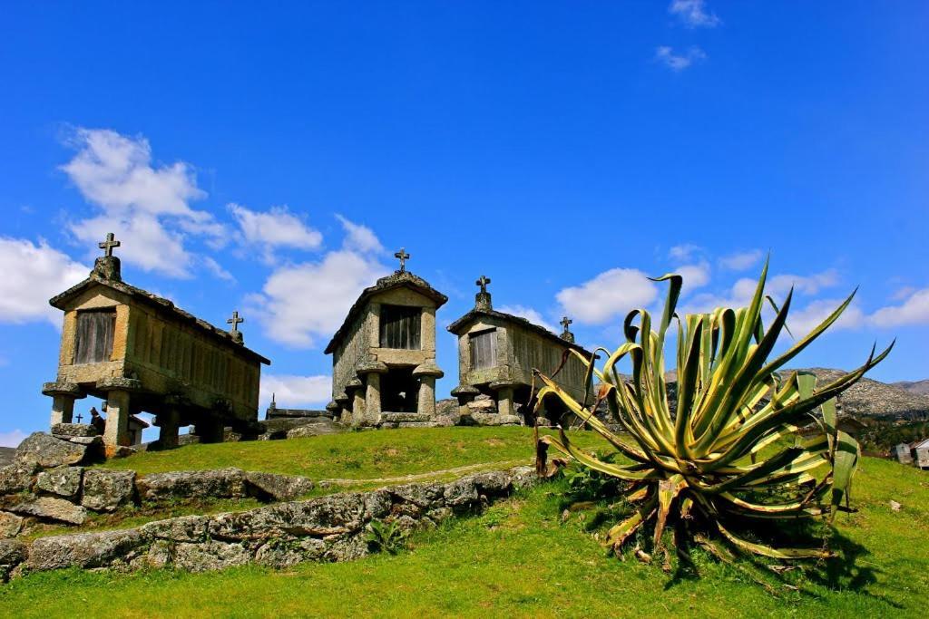 Casa Do Sertao Para 4 Pessoas -Geres เวียนา โด กัสเตโล ภายนอก รูปภาพ